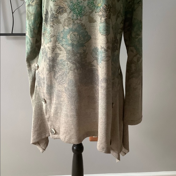 asymmetric top - Picture 3 of 4